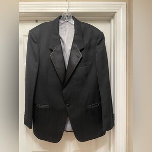 Christian Dior men’s black tuxedo coat